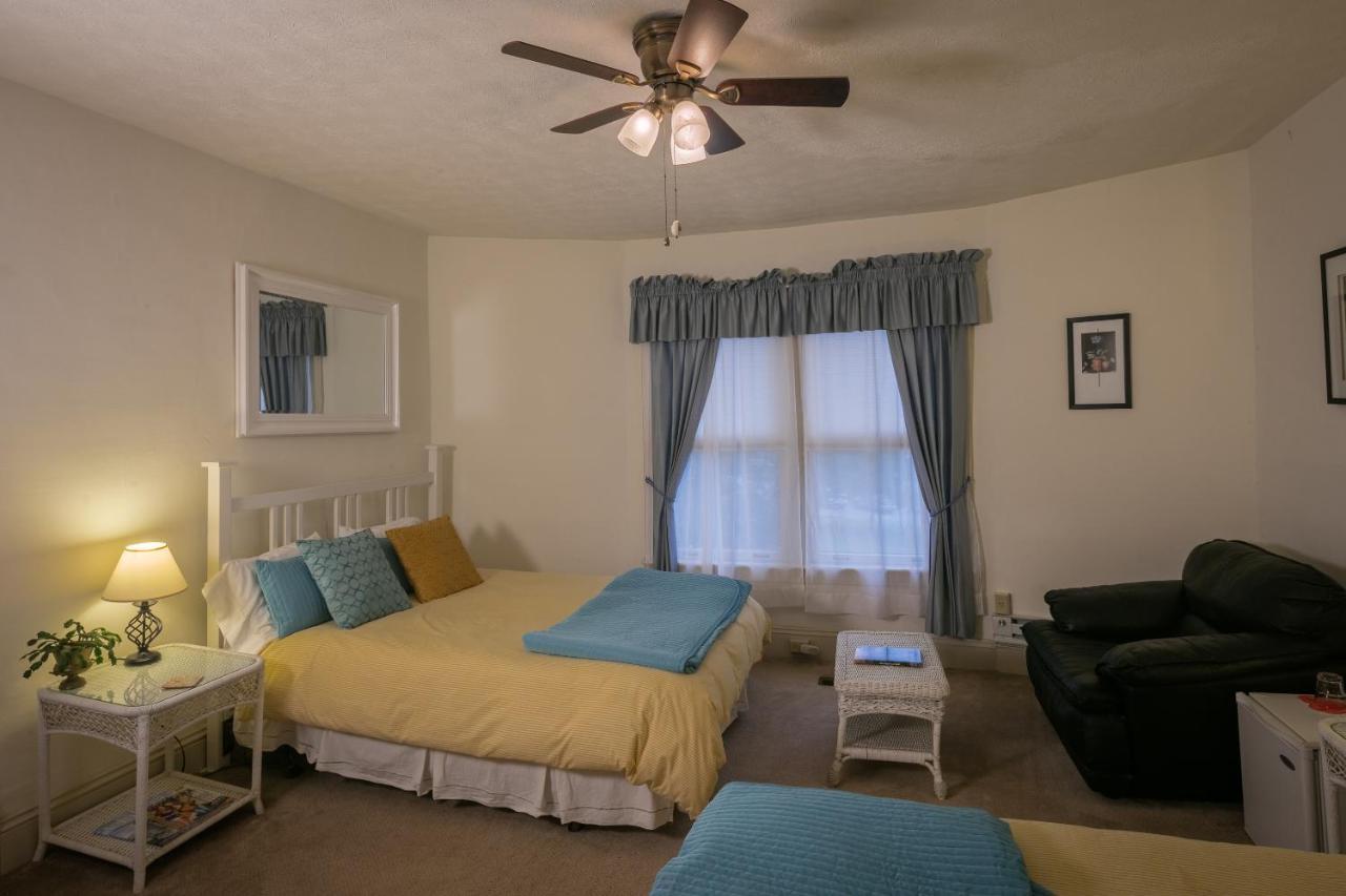 באנר אלק Taylor House Inn מראה חיצוני תמונה